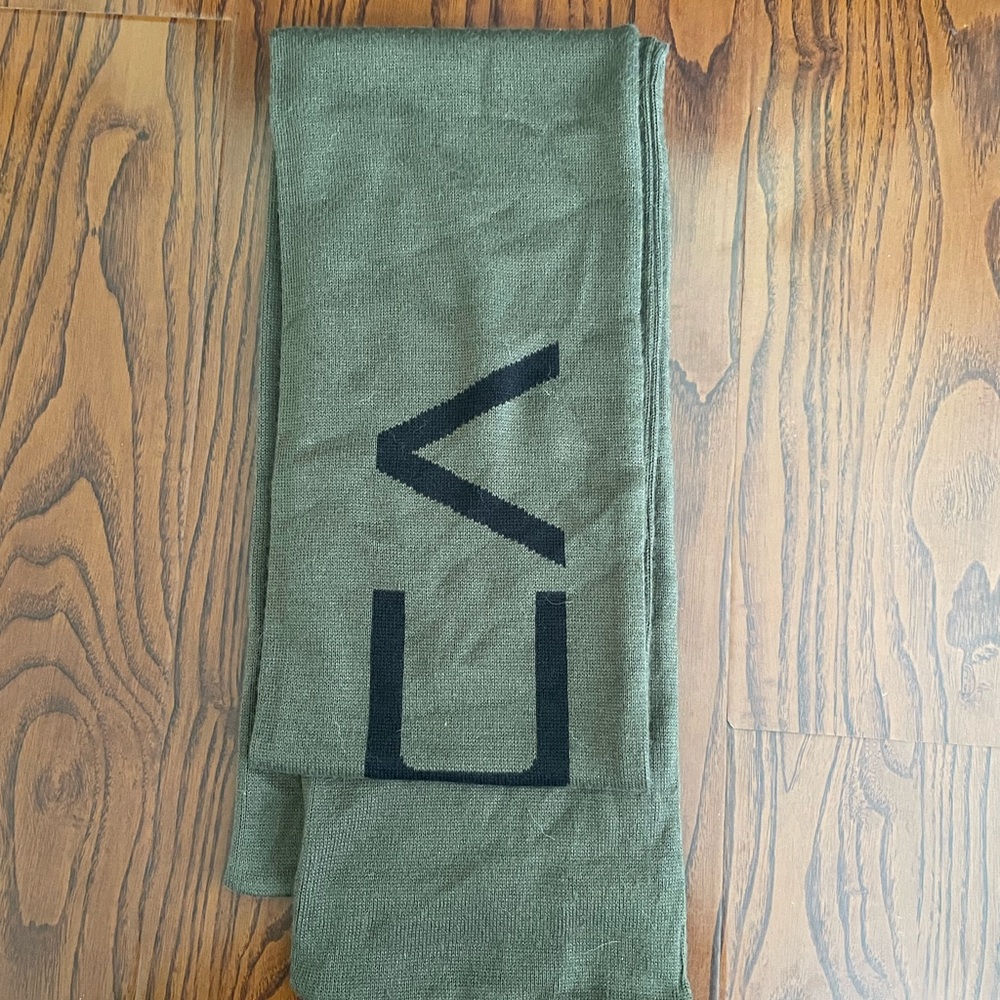 RVCA SCARF olive green